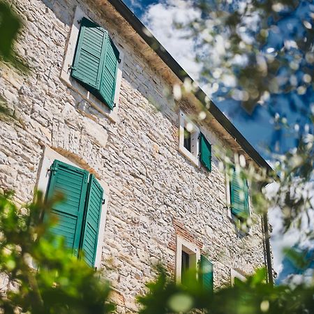 Casa Romantica La Parenzana Buje Bagian luar foto
